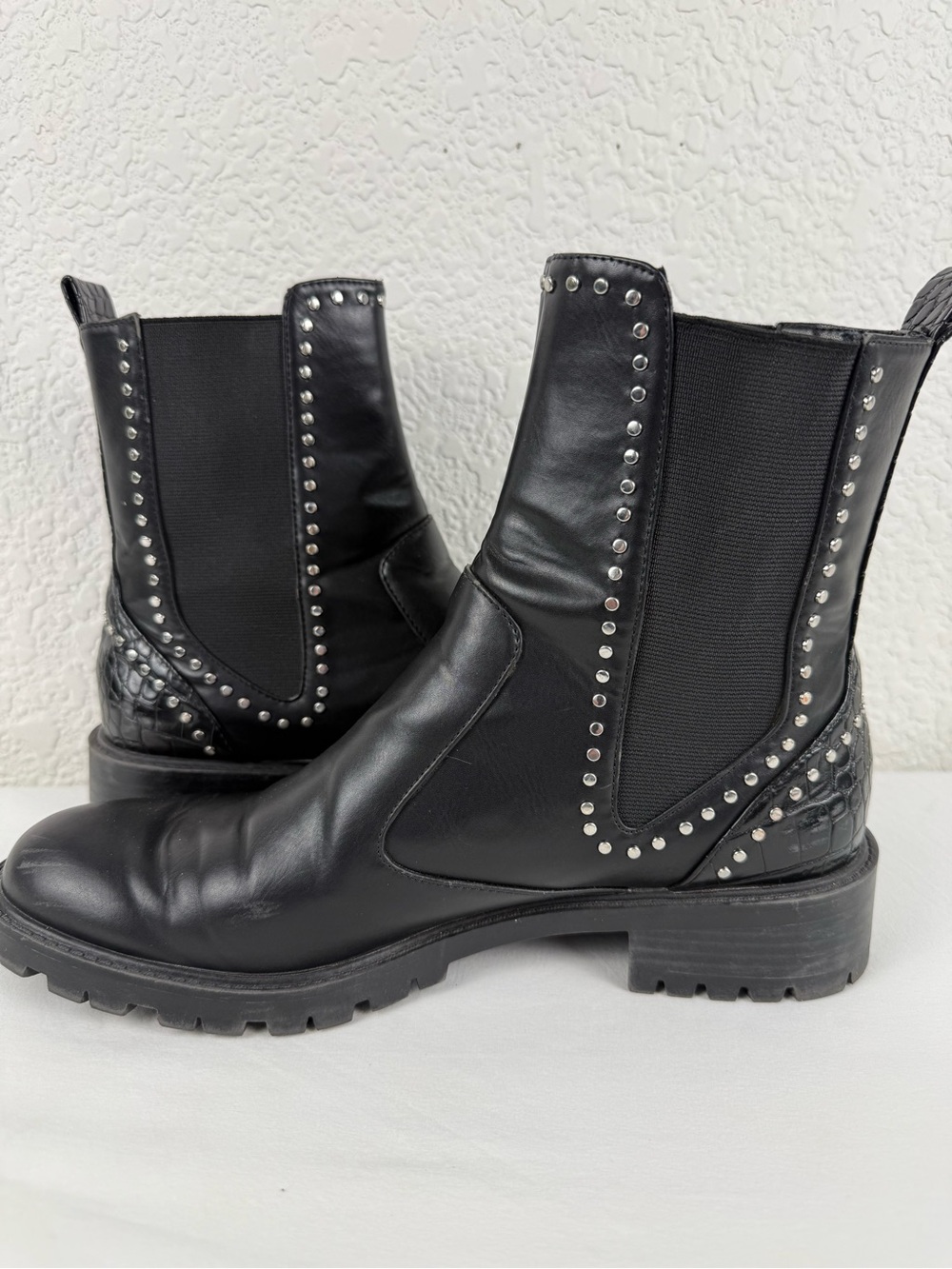 Zara | Trafaluc Chelsea Studded Ankle Boots | Black | EU 41 | US‎ 10–10.5 - Picture 7 of 9